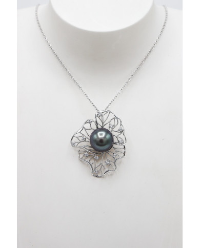 Flamboyant Pendant Flamboyant Pendant