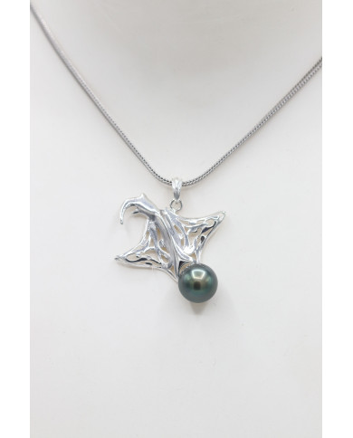 Pendentif Raie ajourée Pendentif Raie ajourée
